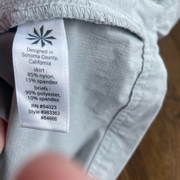 Athleta Gray Skort - Size 6 - Picture 6 of 10
